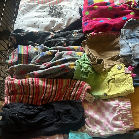 Lot of 56 size 5t girl items - Picture 7 of 7